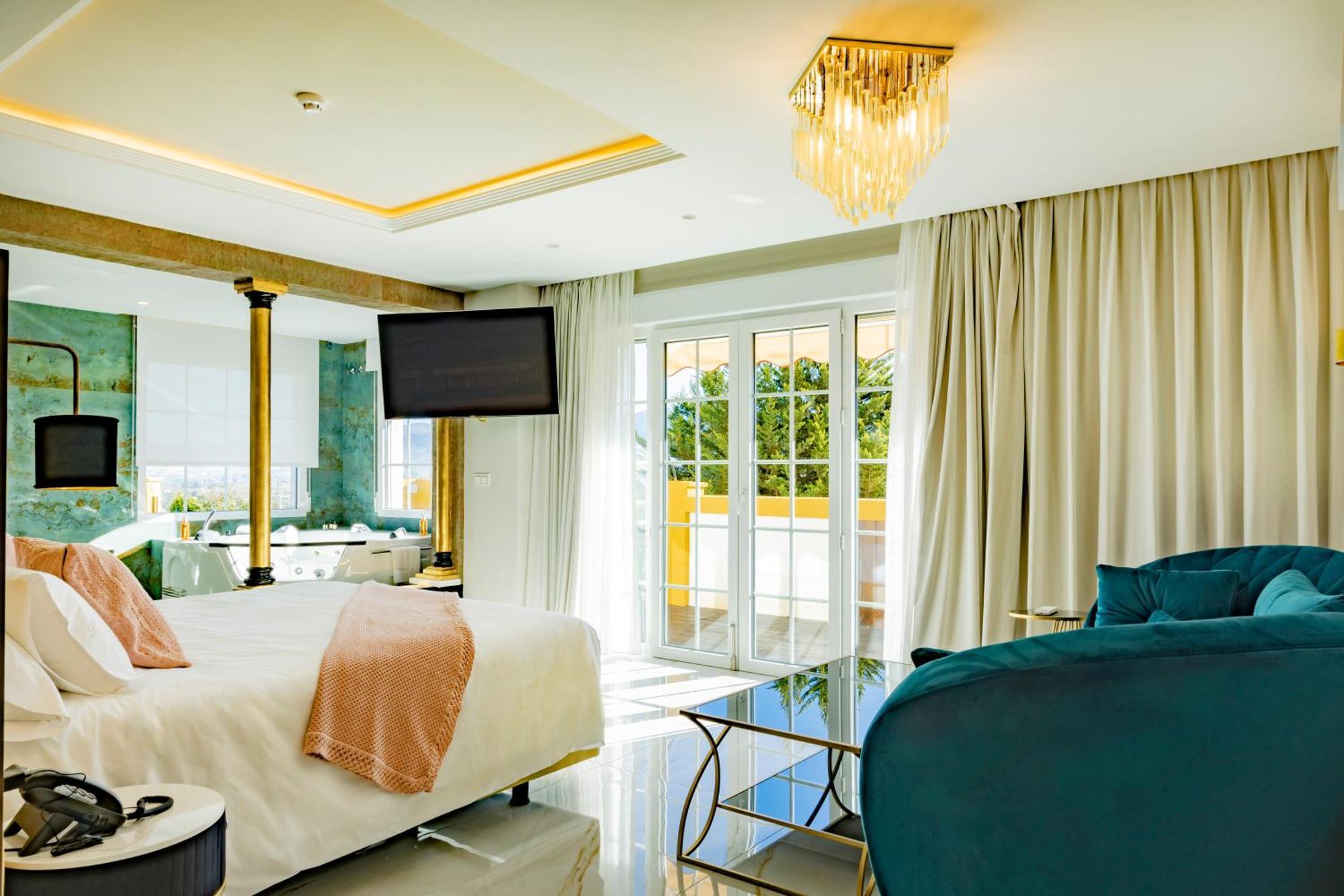 Hotel Cortijo Landete (Adults Only) อาร์มิลญา ภายนอก รูปภาพ