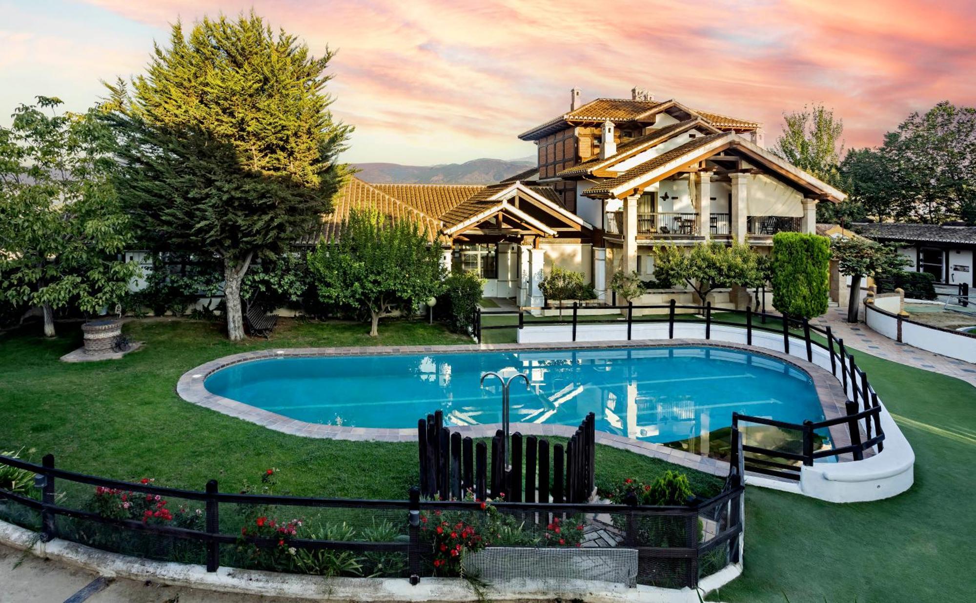 Hotel Cortijo Landete (Adults Only) อาร์มิลญา ภายนอก รูปภาพ