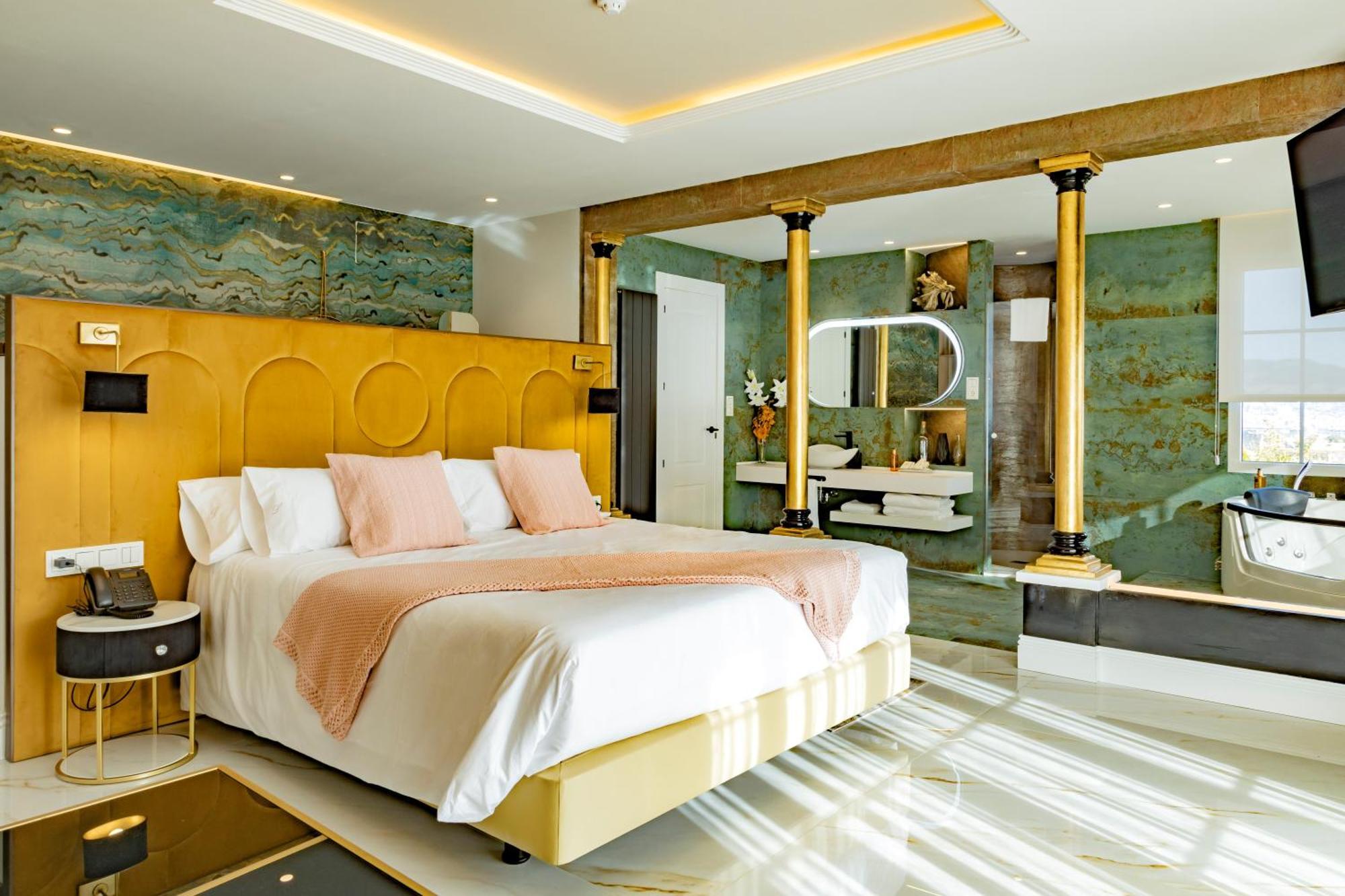 Hotel Cortijo Landete (Adults Only) อาร์มิลญา ภายนอก รูปภาพ