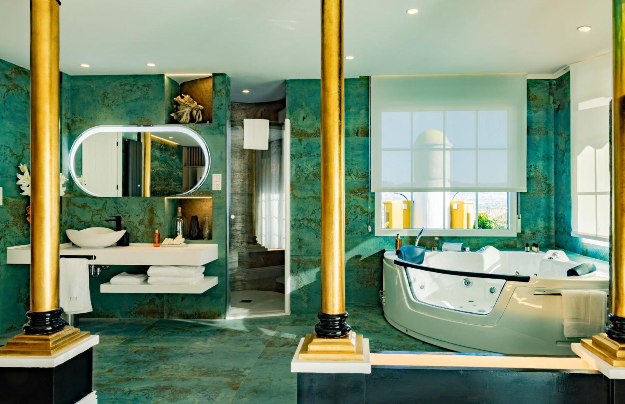 Hotel Cortijo Landete (Adults Only) อาร์มิลญา ภายนอก รูปภาพ
