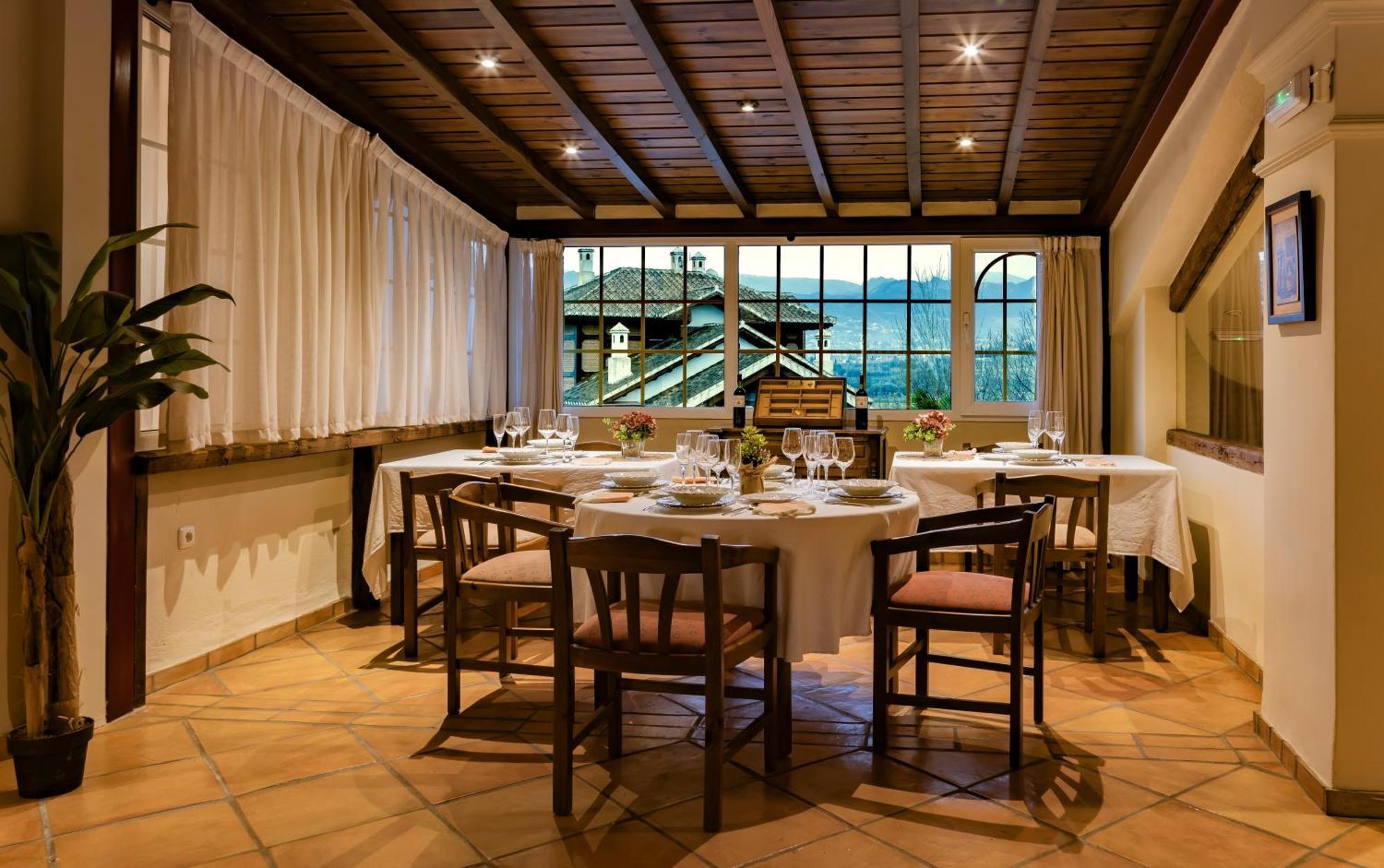 Hotel Cortijo Landete (Adults Only) อาร์มิลญา ภายนอก รูปภาพ