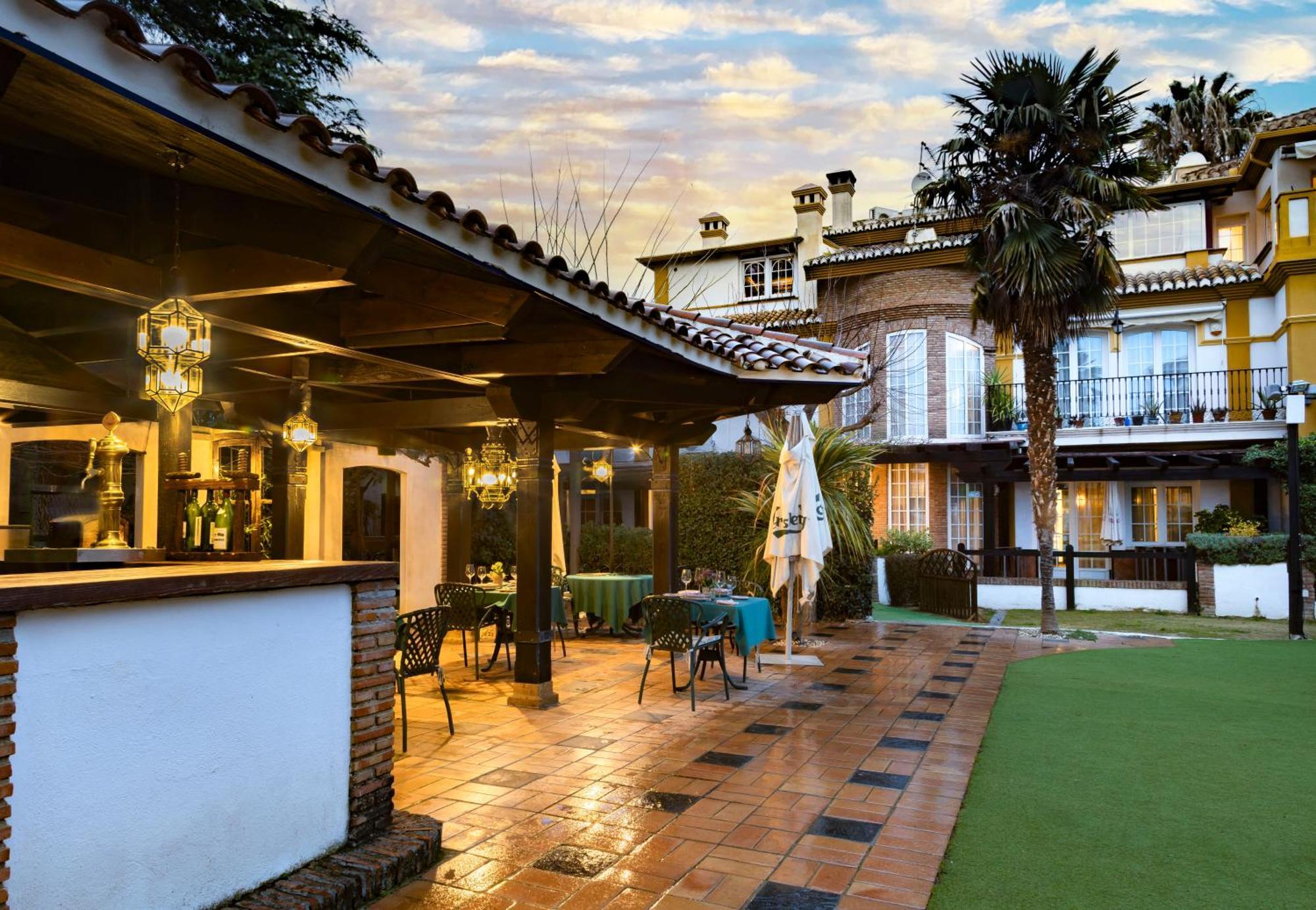 Hotel Cortijo Landete (Adults Only) อาร์มิลญา ภายนอก รูปภาพ