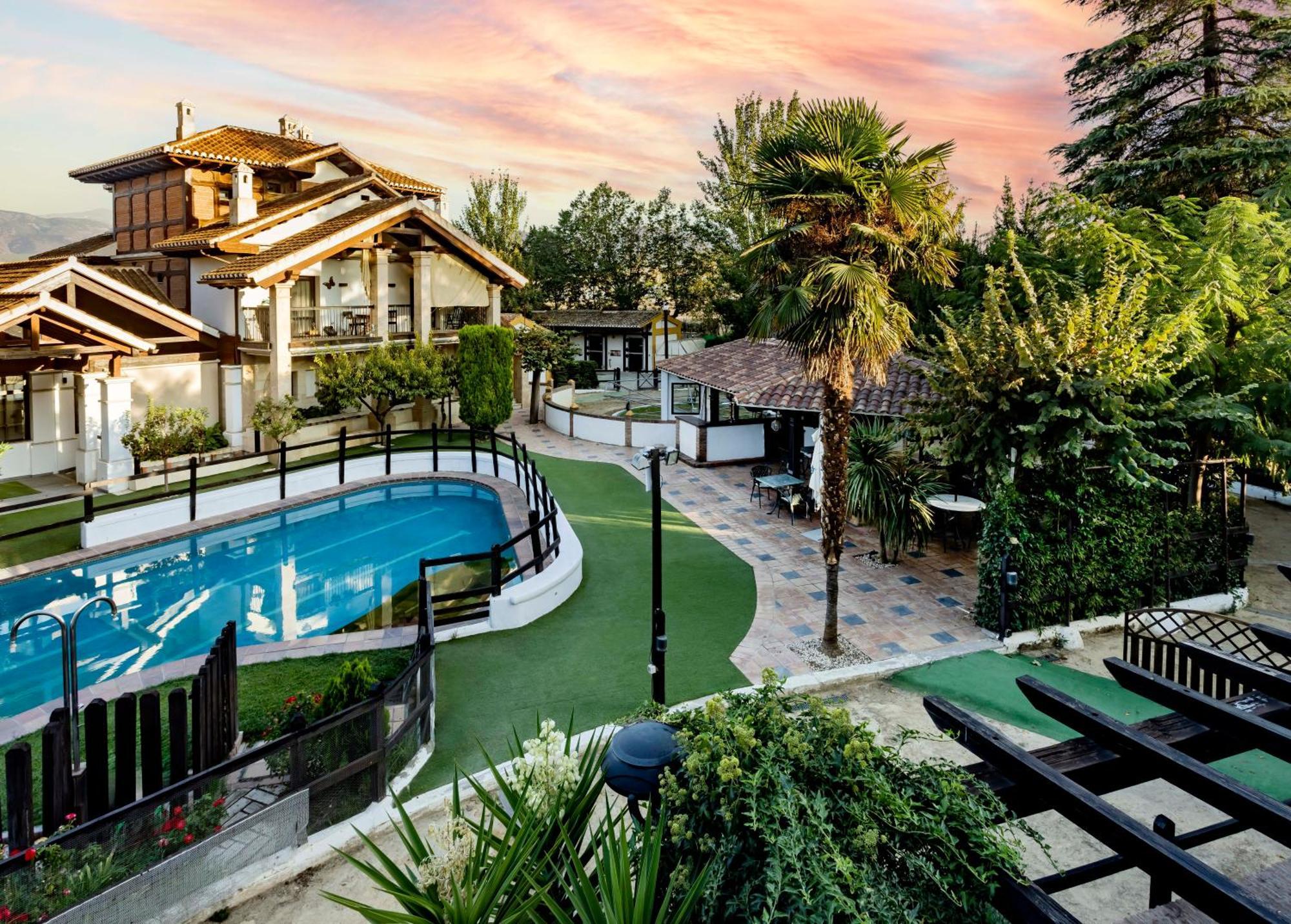 Hotel Cortijo Landete (Adults Only) อาร์มิลญา ภายนอก รูปภาพ