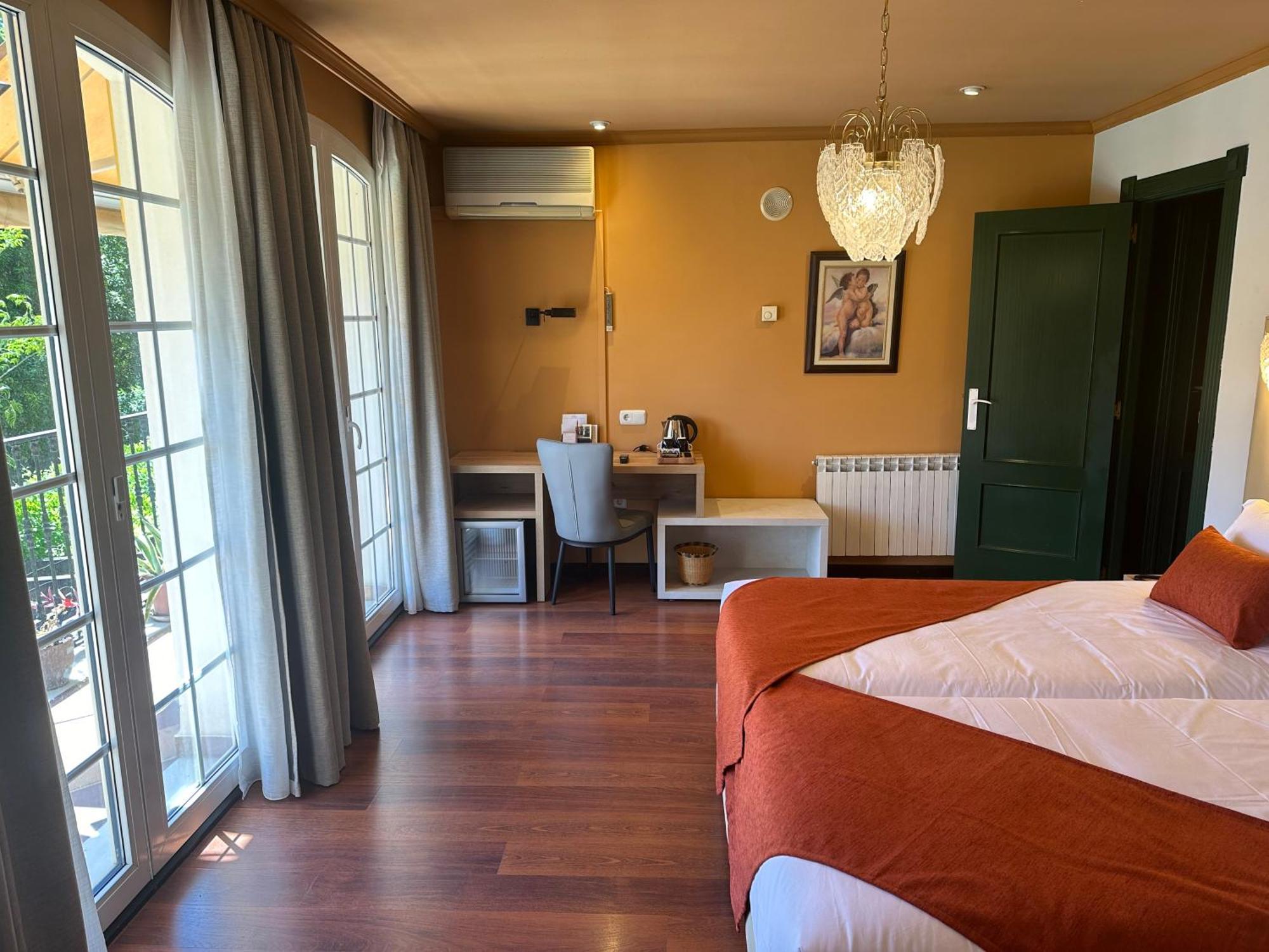 Hotel Cortijo Landete (Adults Only) อาร์มิลญา ภายนอก รูปภาพ