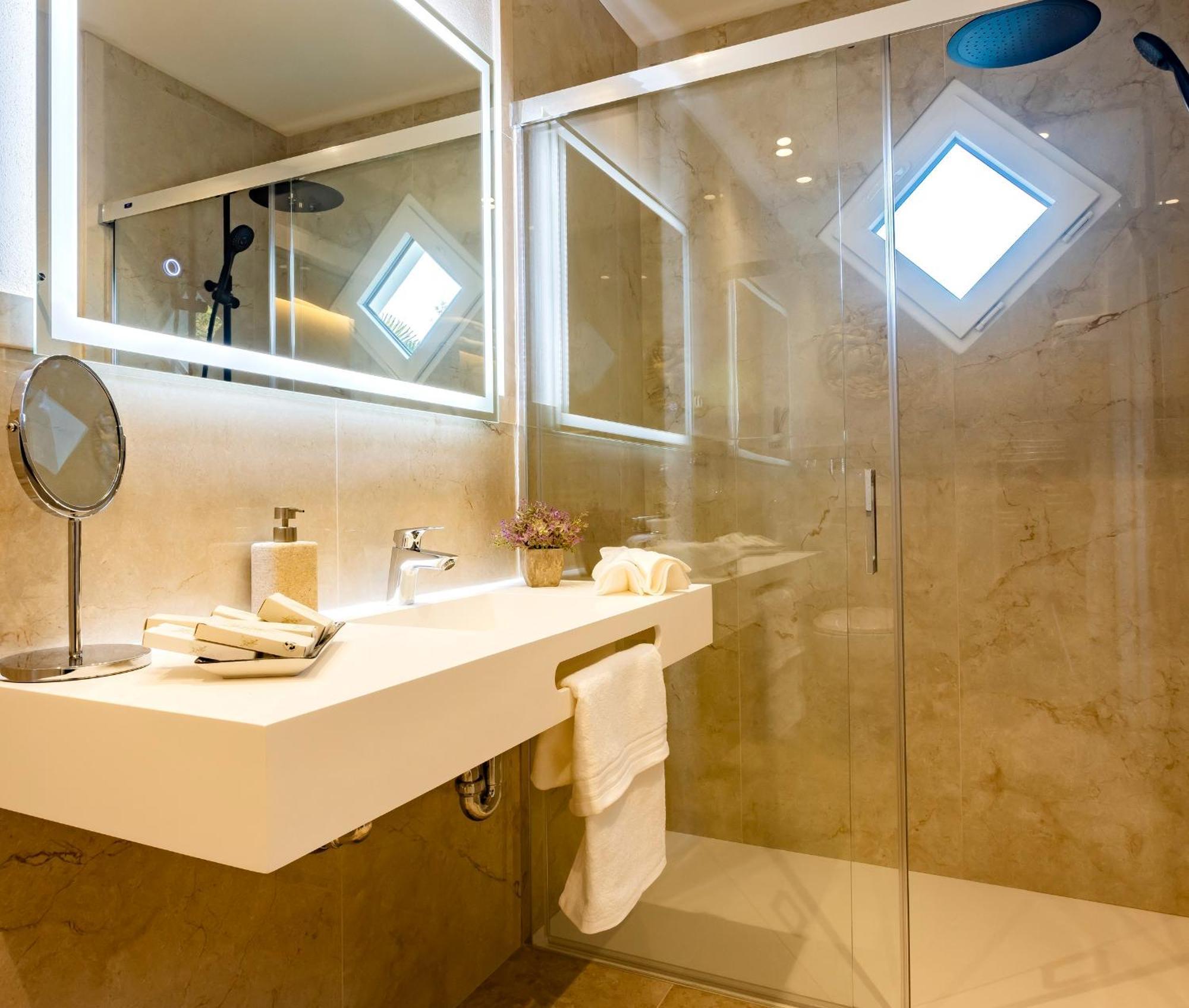 Hotel Cortijo Landete (Adults Only) อาร์มิลญา ภายนอก รูปภาพ
